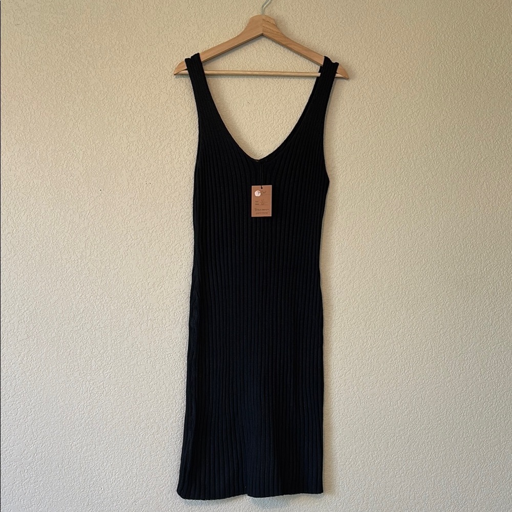 mittoshop Black Ribbed V‑Neck Midi Dress